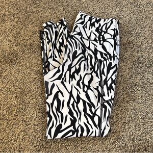 ZYIA Active Zebra Print Leggings